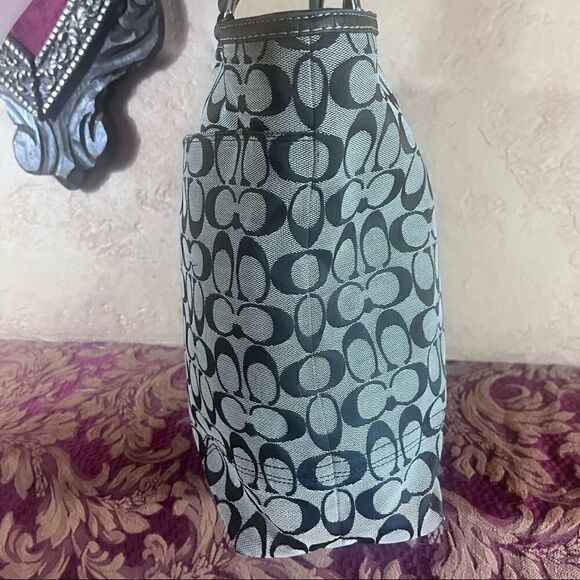 COACH HAMPTONS SIGNATURE BOOK BAG F13063 - Picture 5 of 14